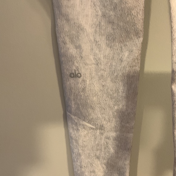 ALO LEGGINGS - Picture 3 of 4